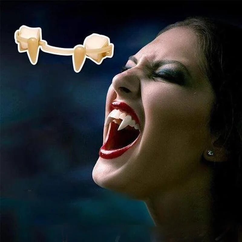 π Retractable Vampire Fangs