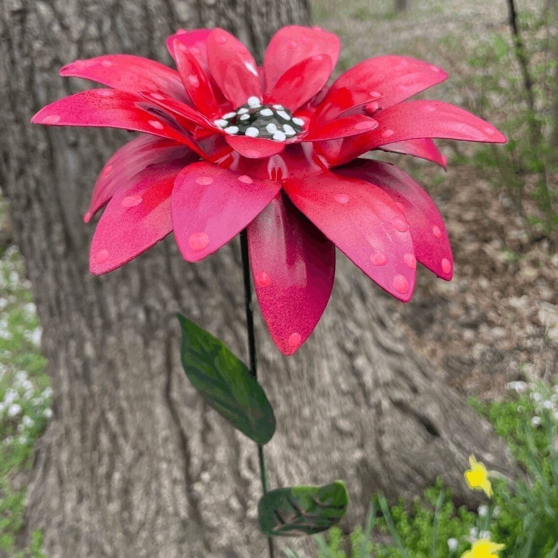 Unleash the Beauty of Your Garden! Grab our Metal Flowers Garden Stakes at a Sizzling 49% OFF!