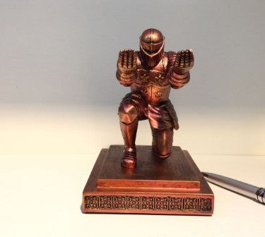 knight pen holder