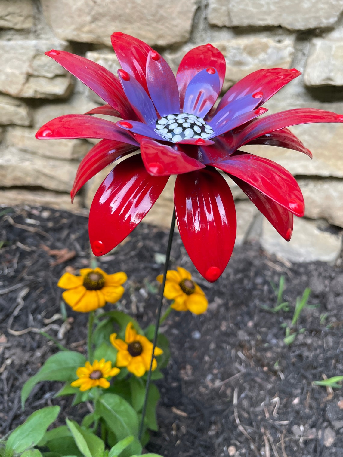 Unleash the Beauty of Your Garden! Grab our Metal Flowers Garden Stakes at a Sizzling 49% OFF!